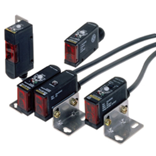Controls E3s Omron - E3S-AT11 2M | EXPONENT CONTROLS AND ELECTRICAL CORP.